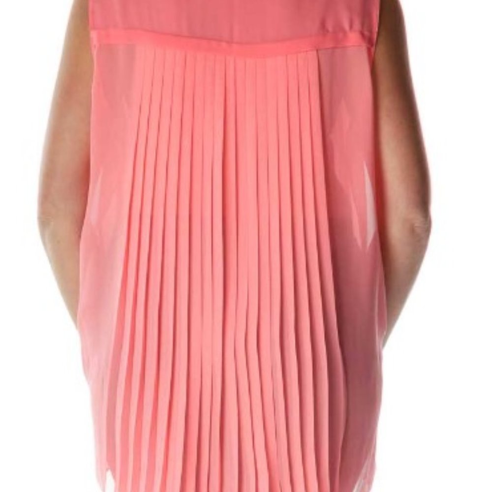 NWT - T Tahari Beckham Blouse